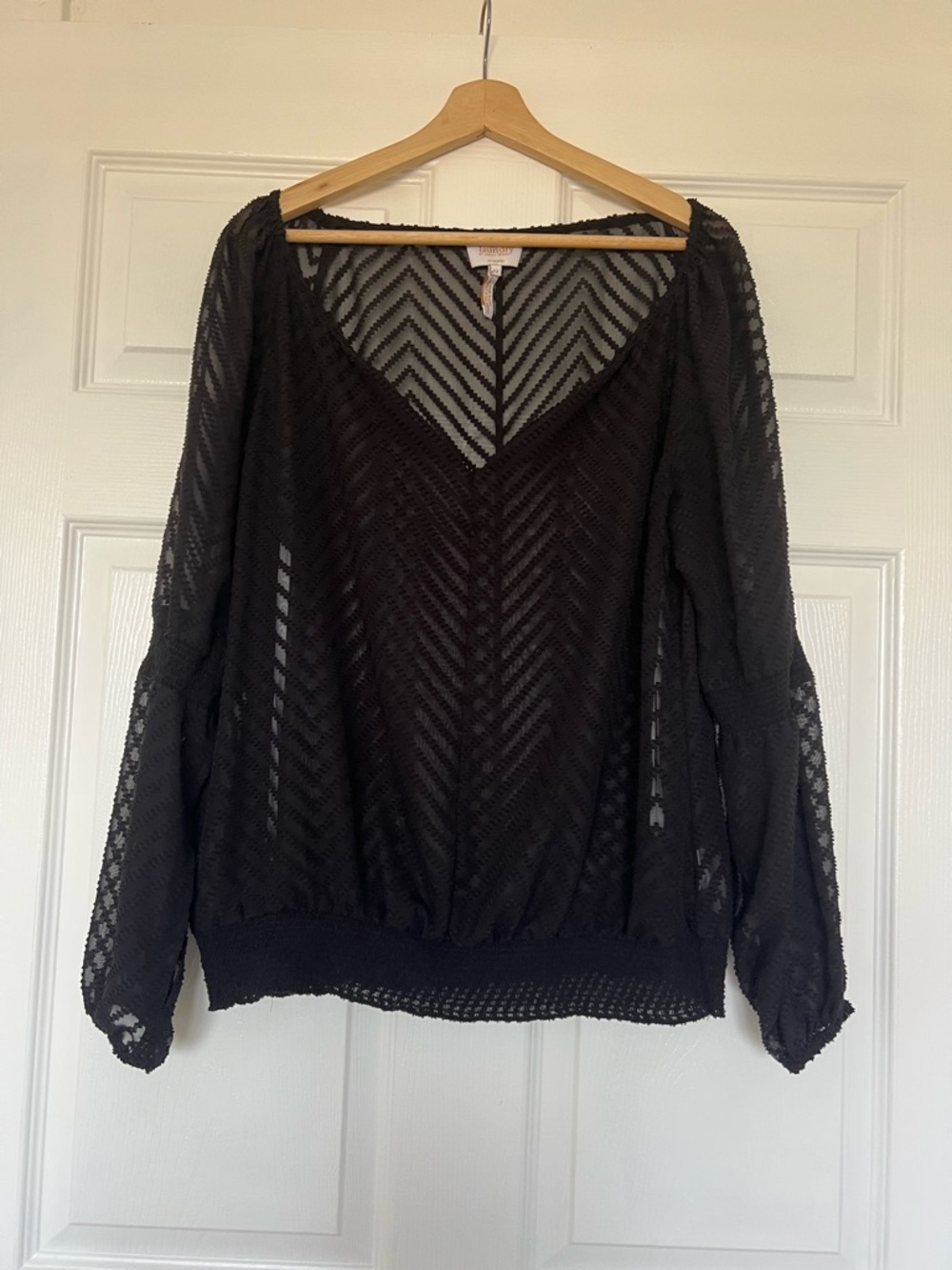 LAUNDRY BY SHELLY SEGAL Black Sheer V-Neck Blouse - Women Tops black size 12